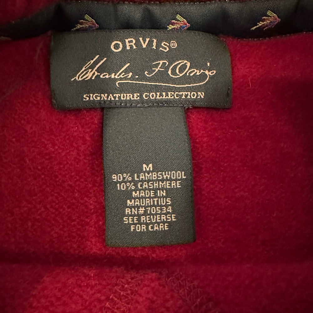 Orvis signature collection lambs wool and cashmere men’s size medium red sweater